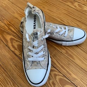 🆕 Converse Womens Shoreline Slip-on Canvas  Size 8